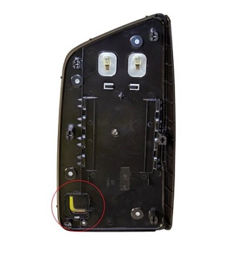 24015373 drivers side mirror glass with blind spot indicator to fit Volvo